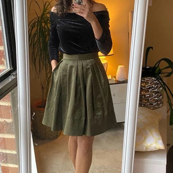 Army green Banana Republic Skirt Petite - Picture 1 of 4